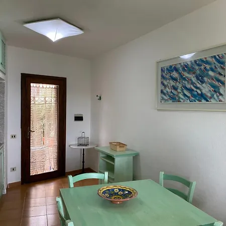 Feriehus Bilocale Vista Mare La Marmorata *