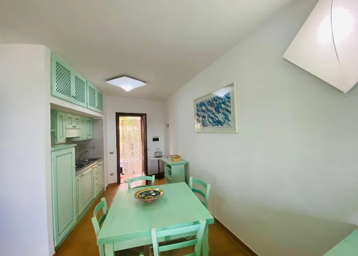 Bilocale Vista Mare La Marmorata Дом отдыха Санта-Тереза-Галлура